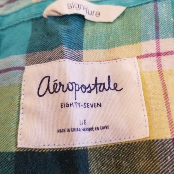 Women's Aeropostale Plaid Button Down Flanner Shirt - Picture 5 of 6